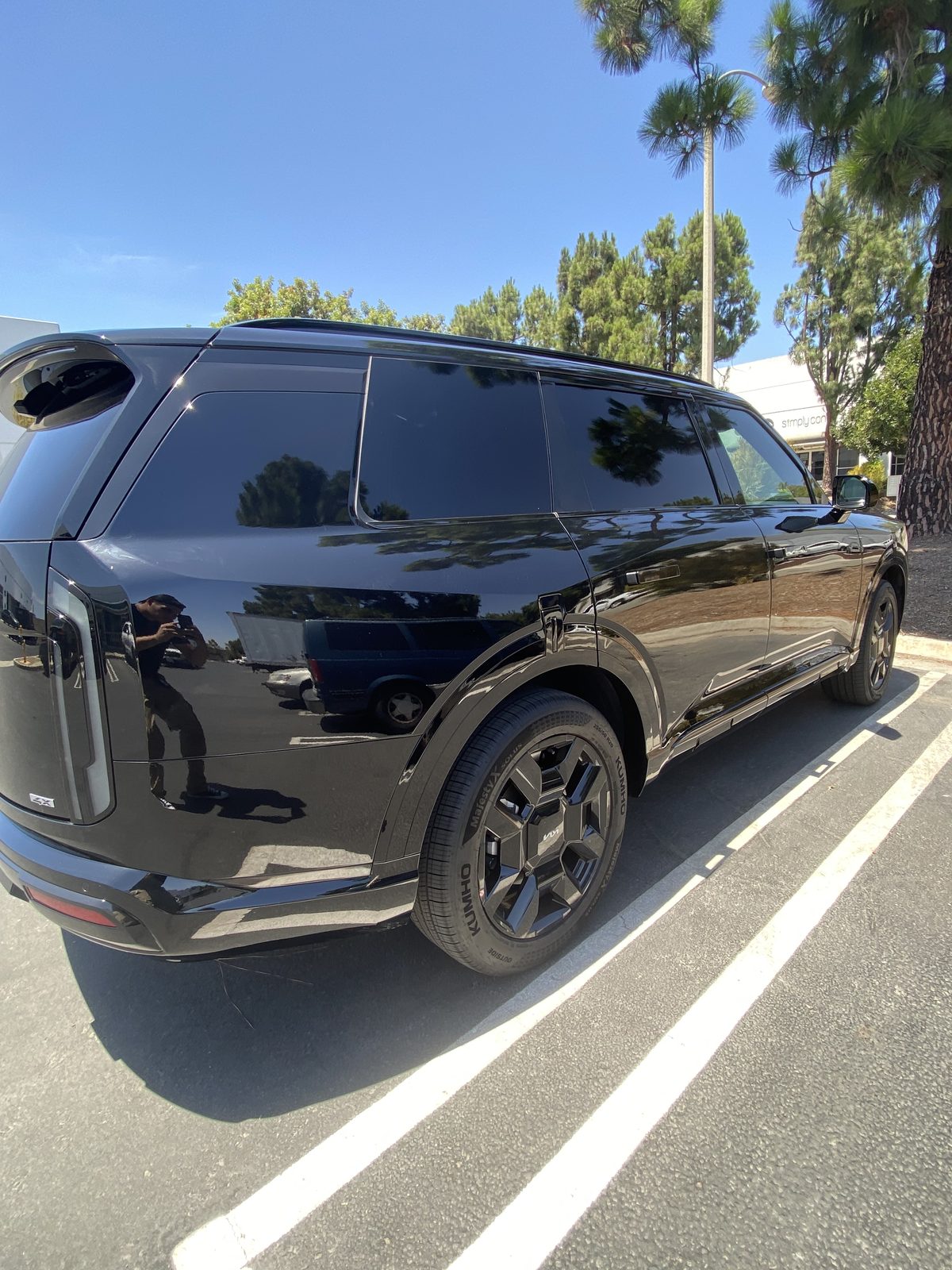 Kia EV9 after chrome delete